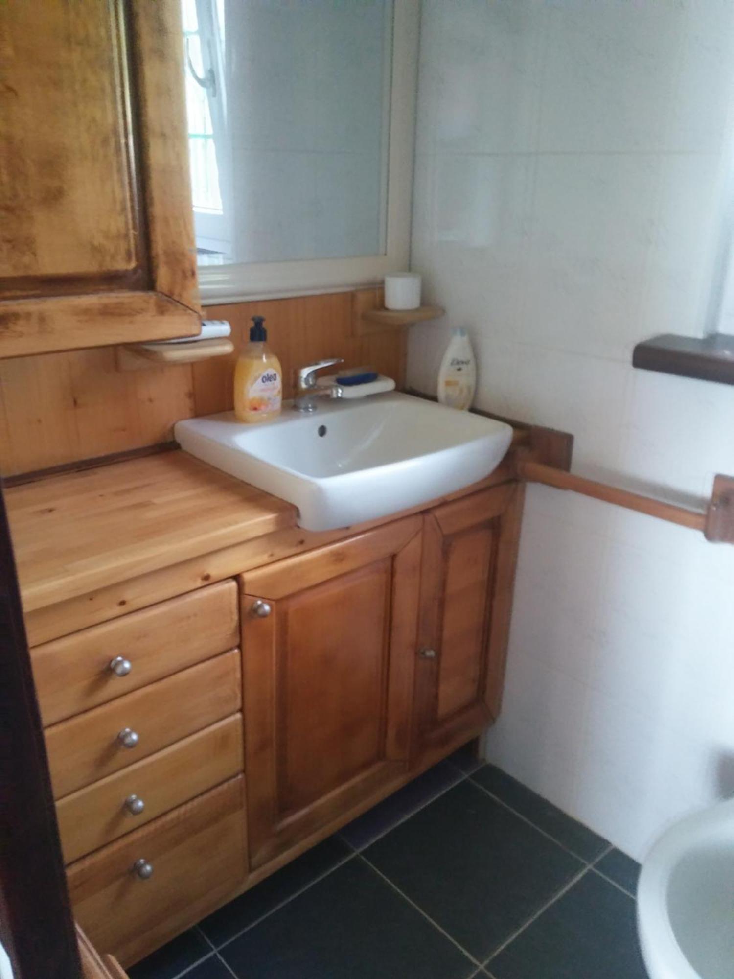Apartments Pomjan Pogled Na Gore Екстериор снимка